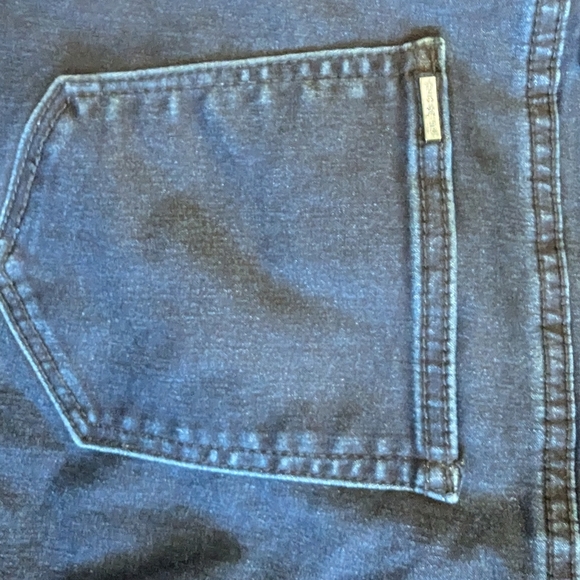 CITY CHIC Plus Size Knee Turn Up high rise denim Short Size 16 - Picture 9 of 14